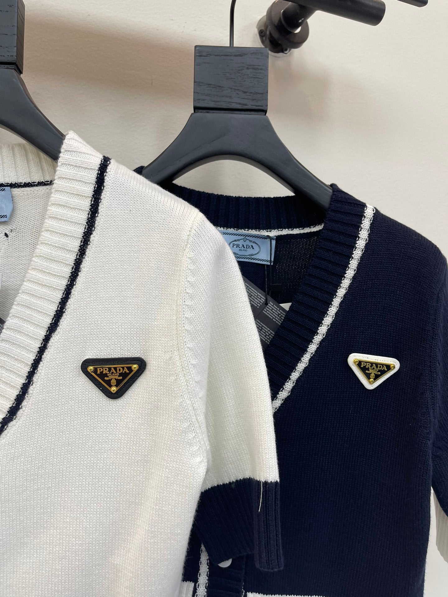 25SS Color blocking knitted cardigan