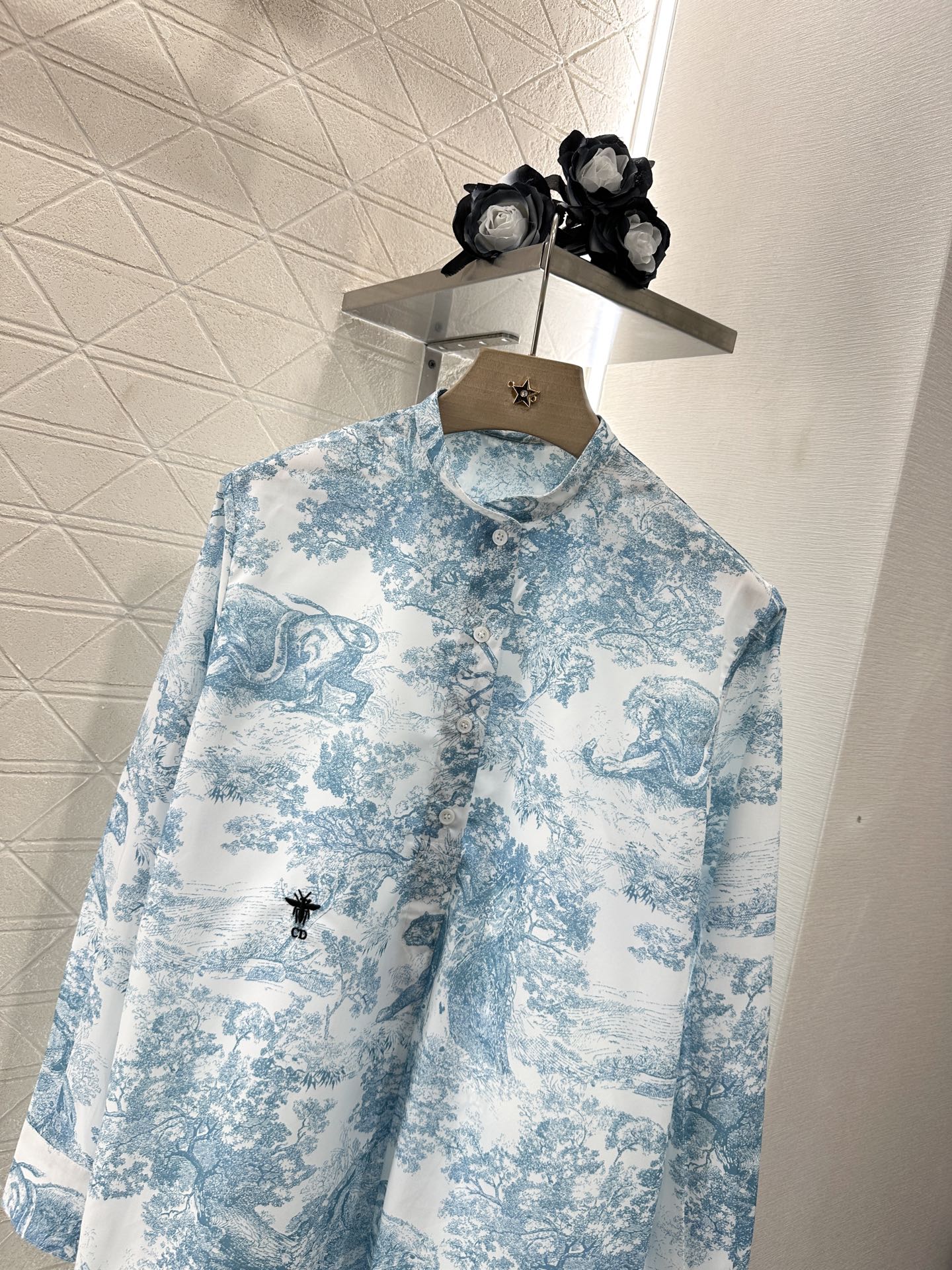 Printed silhouette shirt