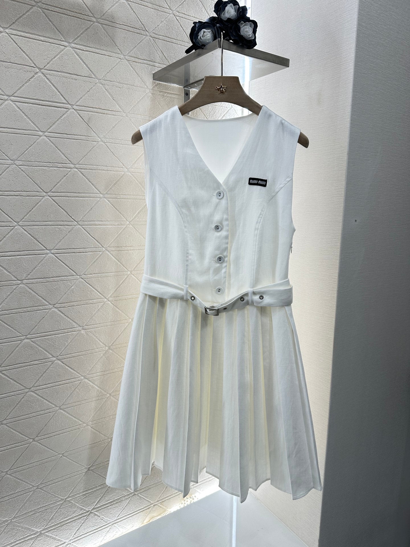 25ss Belt pleated vest skirt
