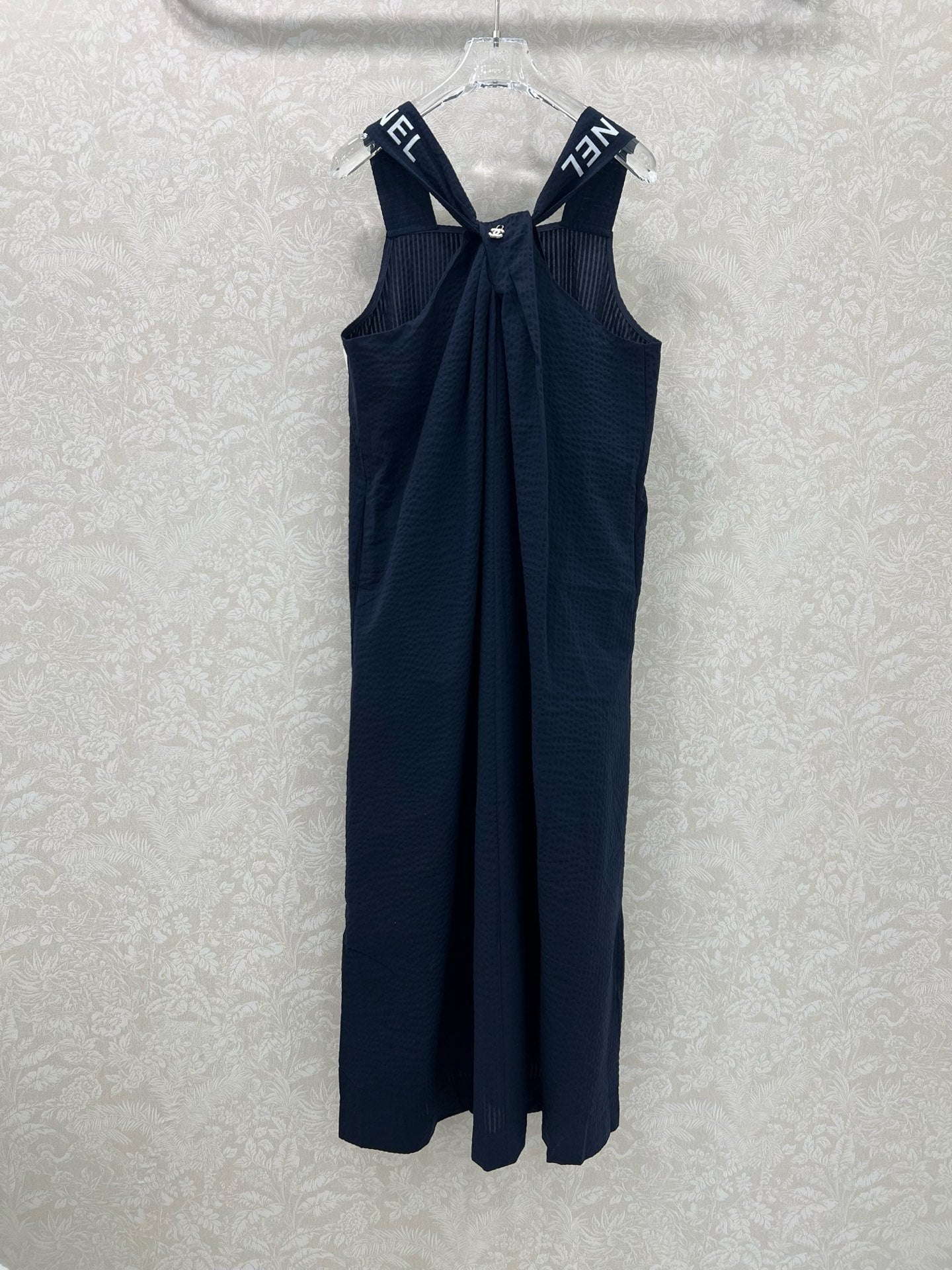 25 new vintage dresses