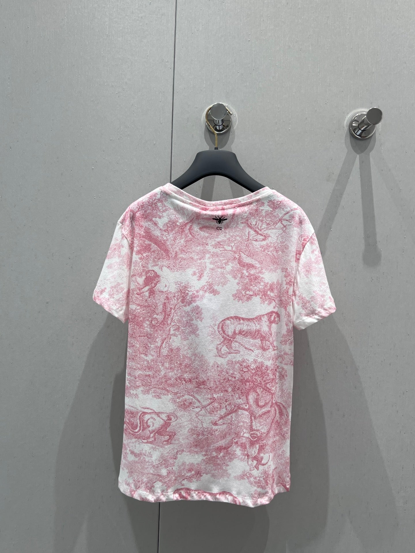 D 25 New Animal Jungle Print Round Neck Short Sleeve T-Shirt(pink green blue)