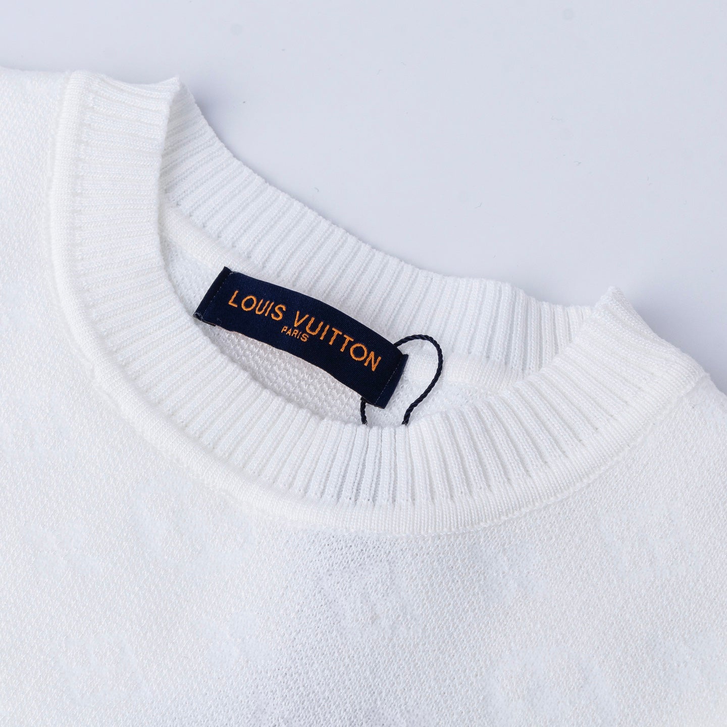 25 Knitted Embroidered Short Sleeve