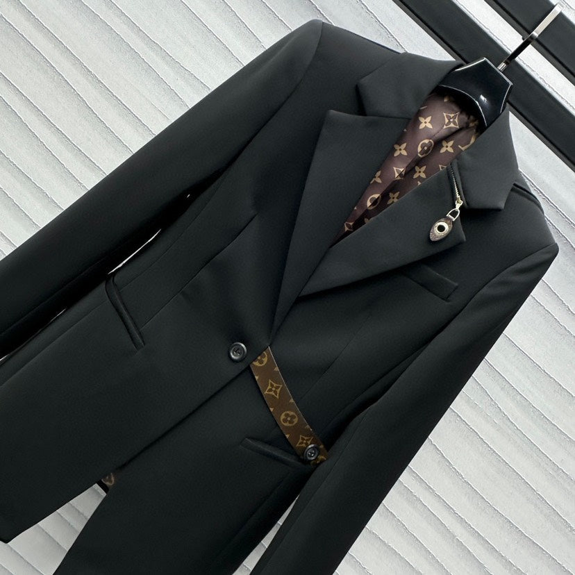 Lapel belted suit jacket