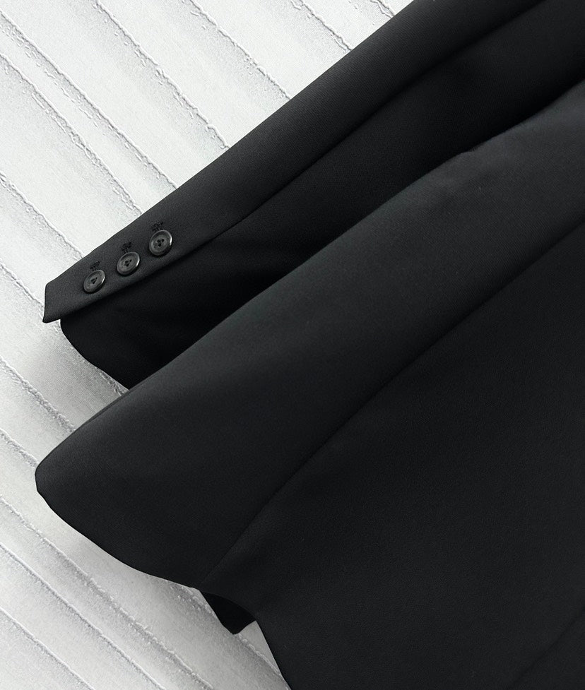 Lapel belted suit jacket