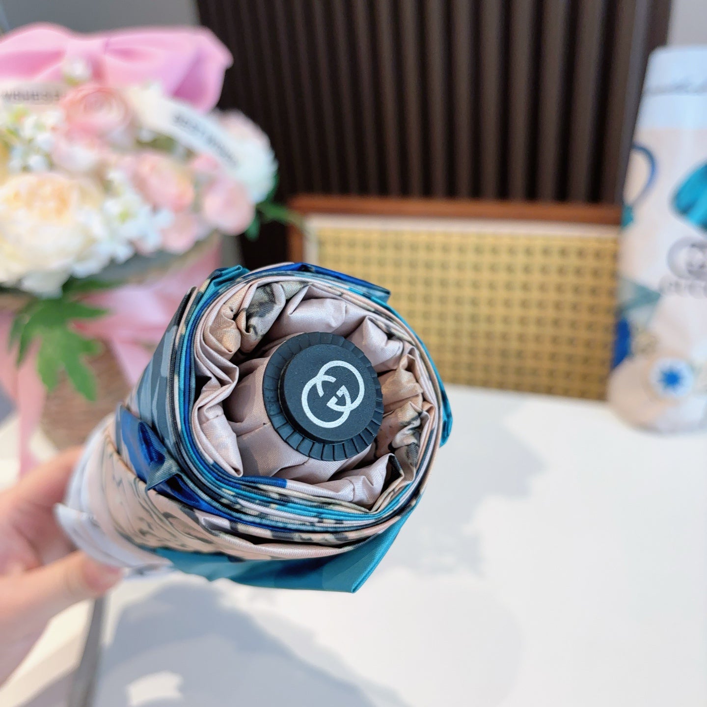 G Three-fold automatic folding umbrella