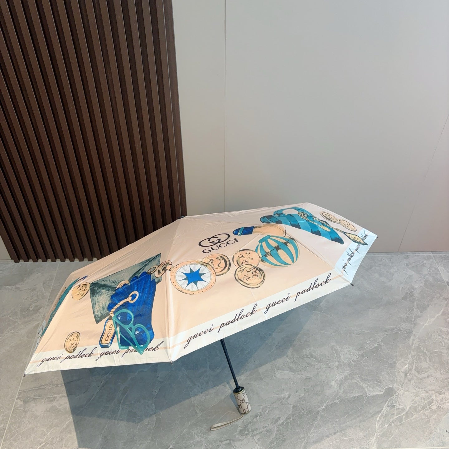 G Three-fold automatic folding umbrella