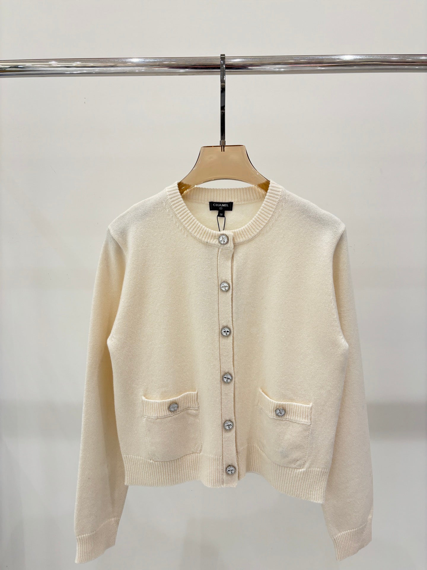 25 Cashmere cardigan