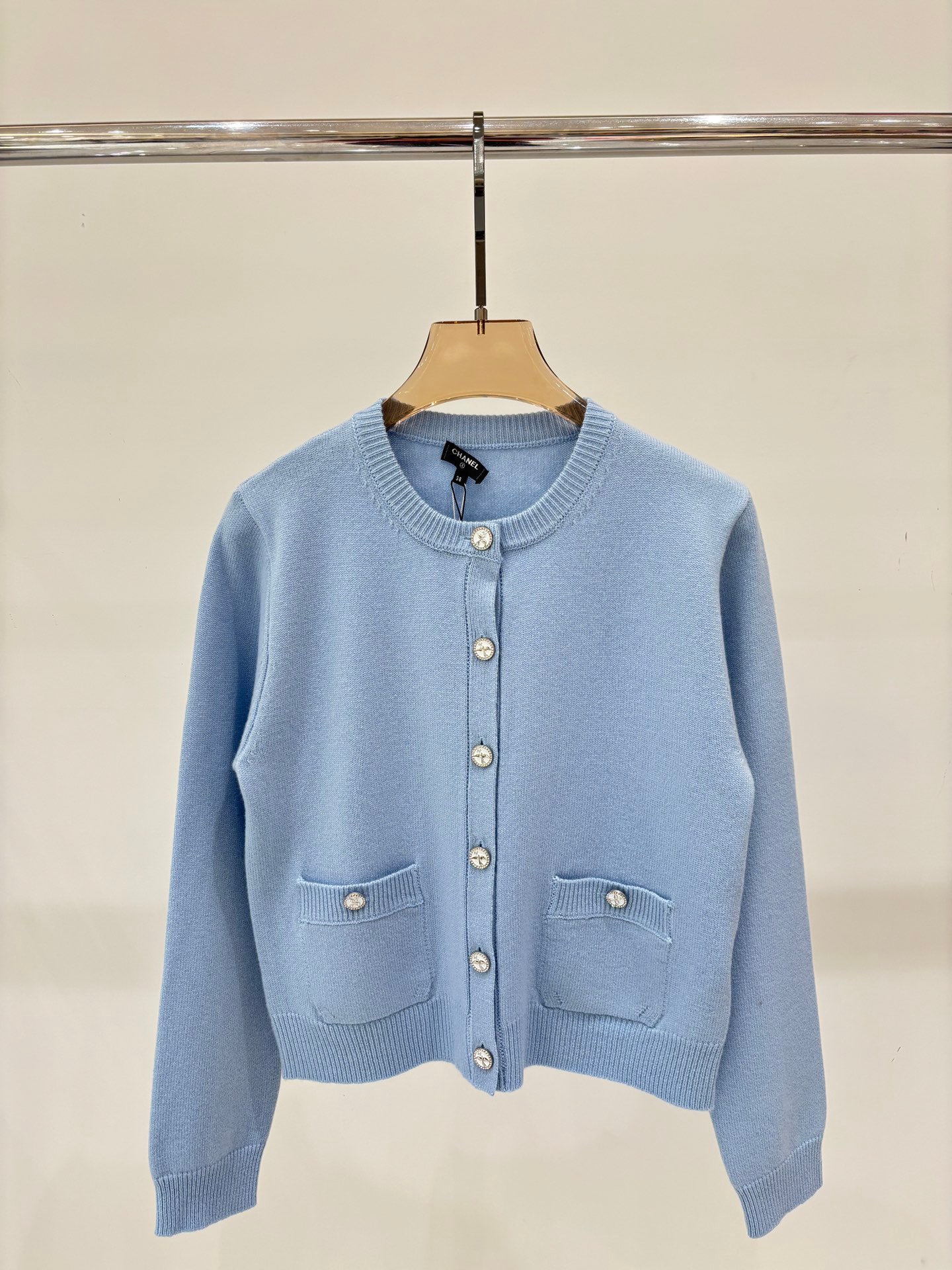 25 Cashmere cardigan