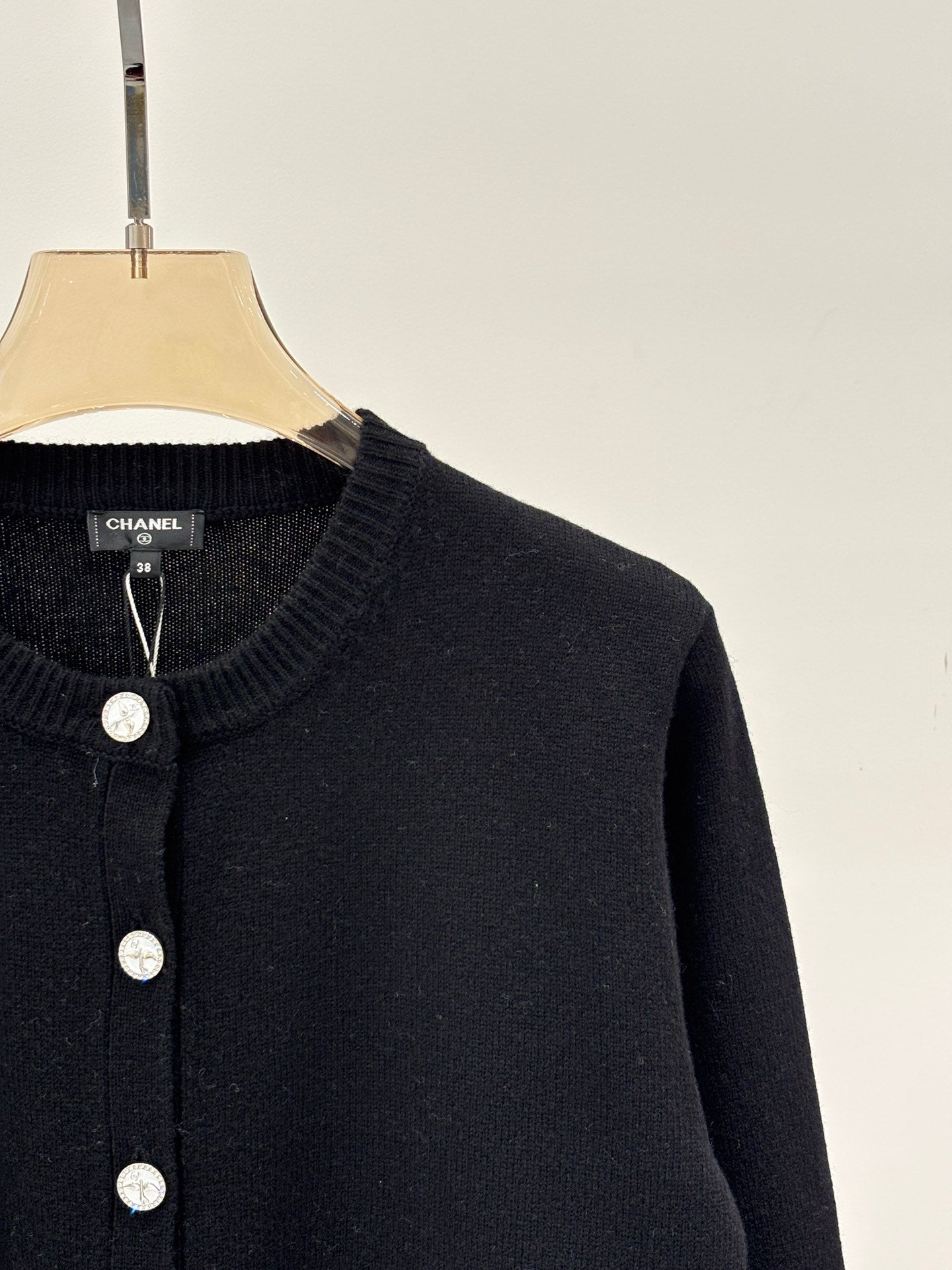 25 Cashmere cardigan