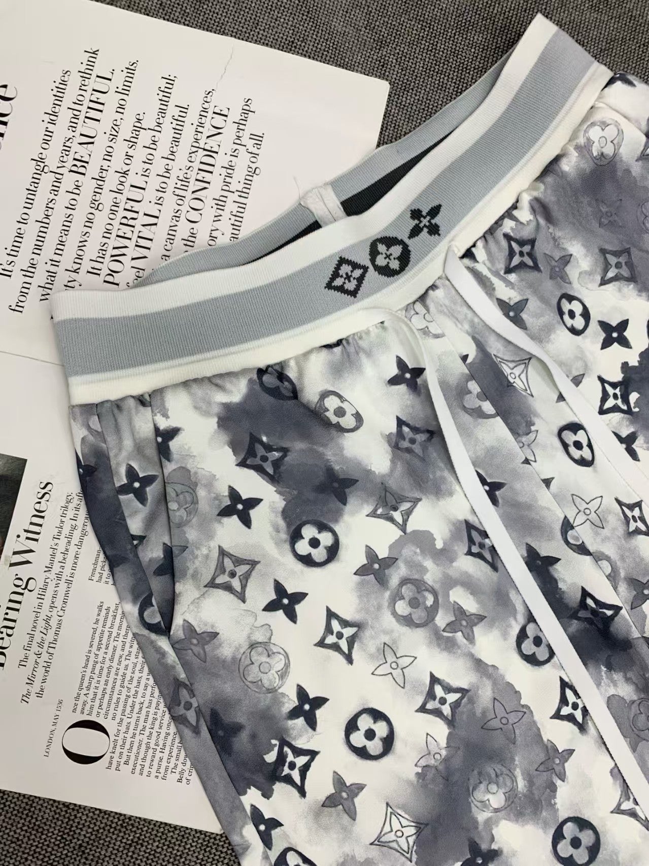 25 new style ribbon printed casual pants