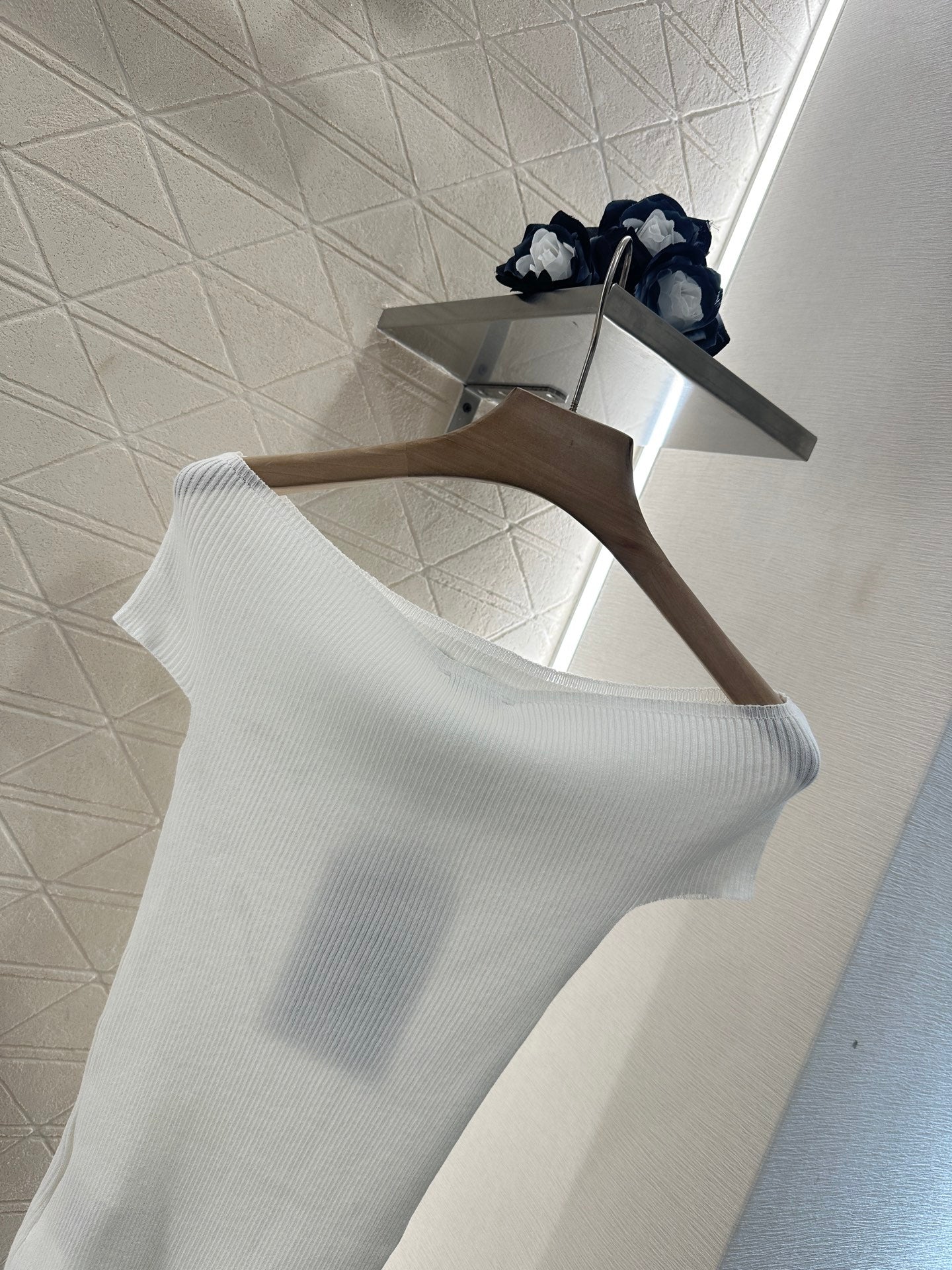 25 New Arrival One Shoulder Knit Top