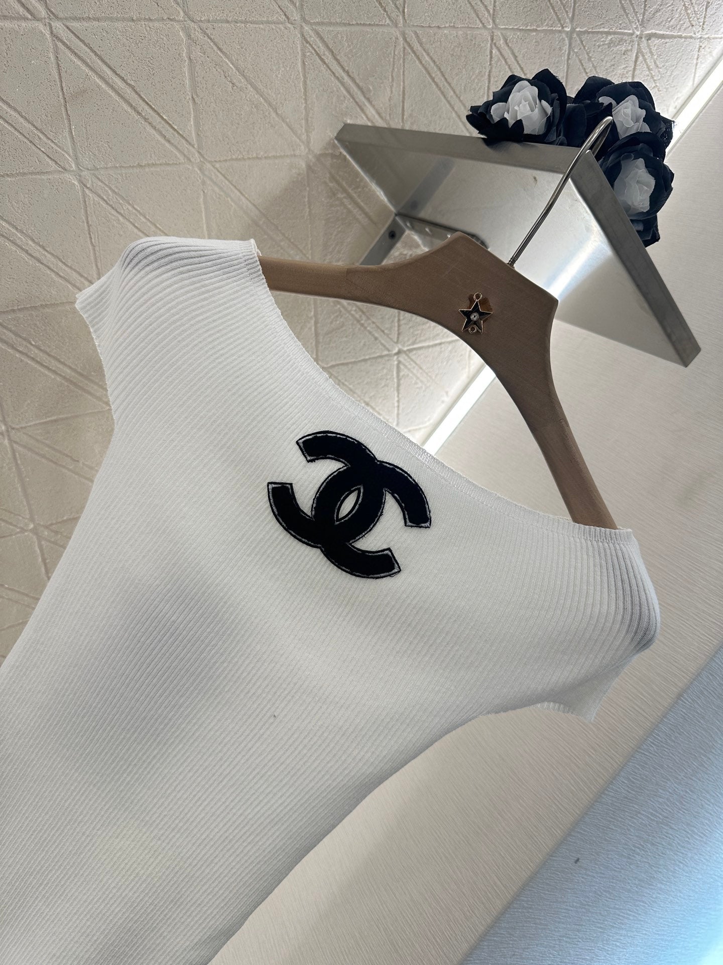 25 New Arrival One Shoulder Knit Top