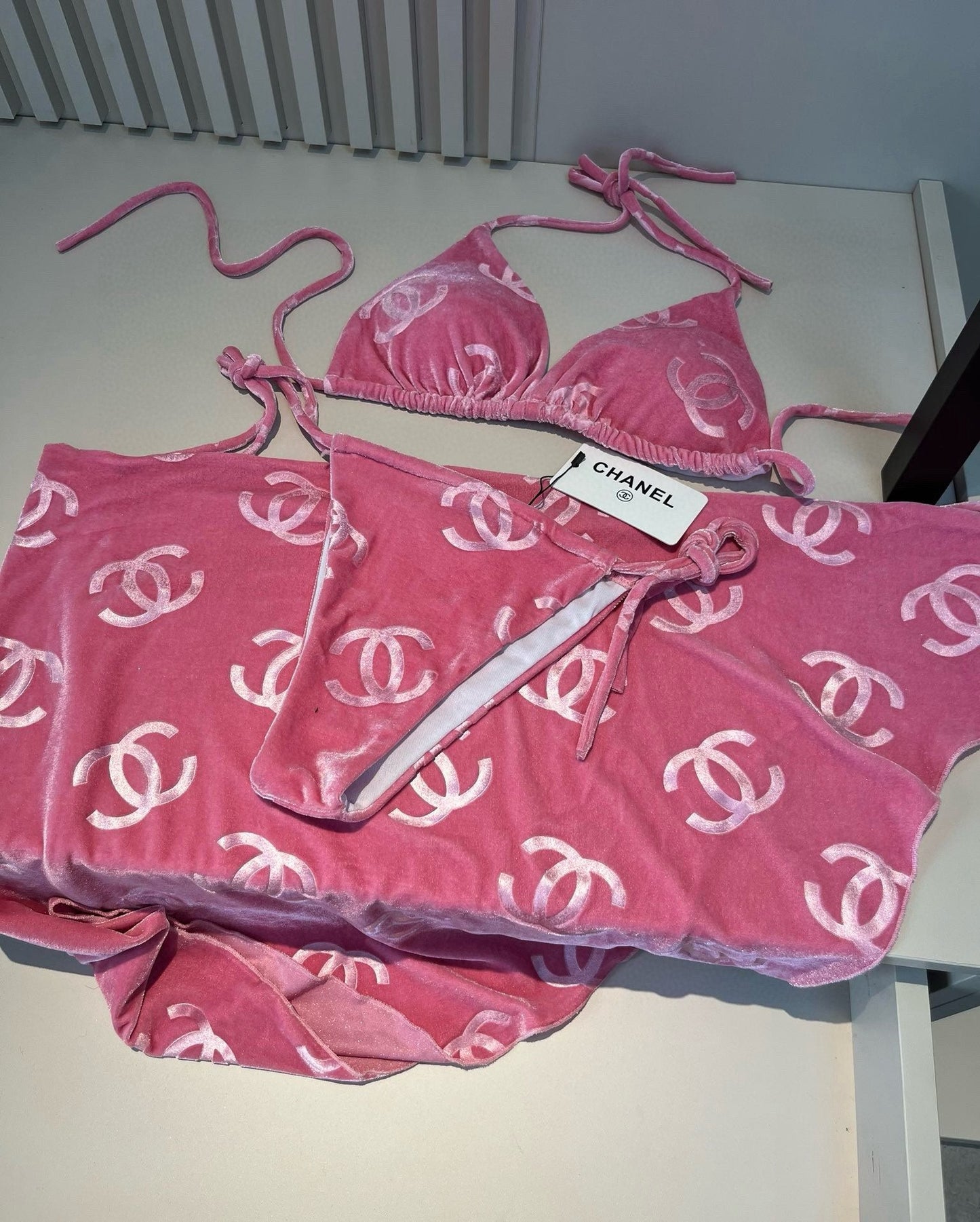 C 25 Corduroy Classic Bikini Three-Piece Set