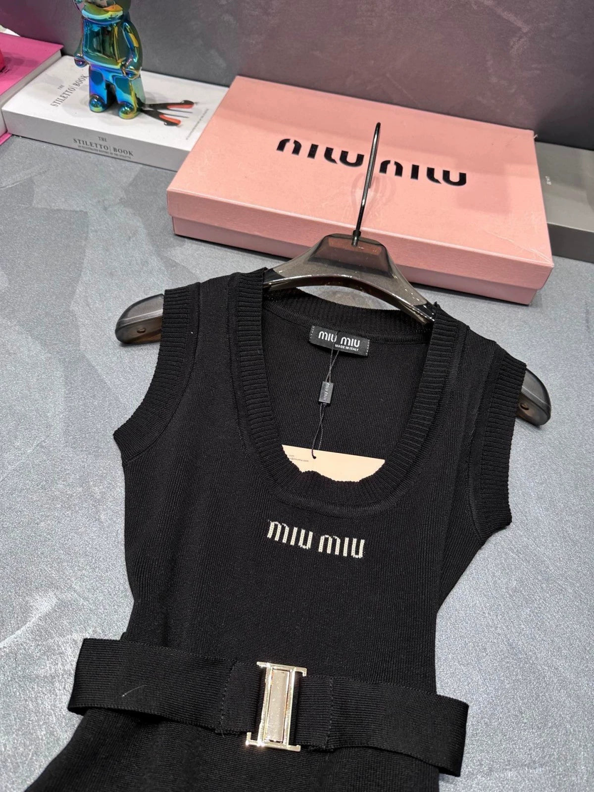 25 Summer new letter logo jacquard knitted vest dress with belt