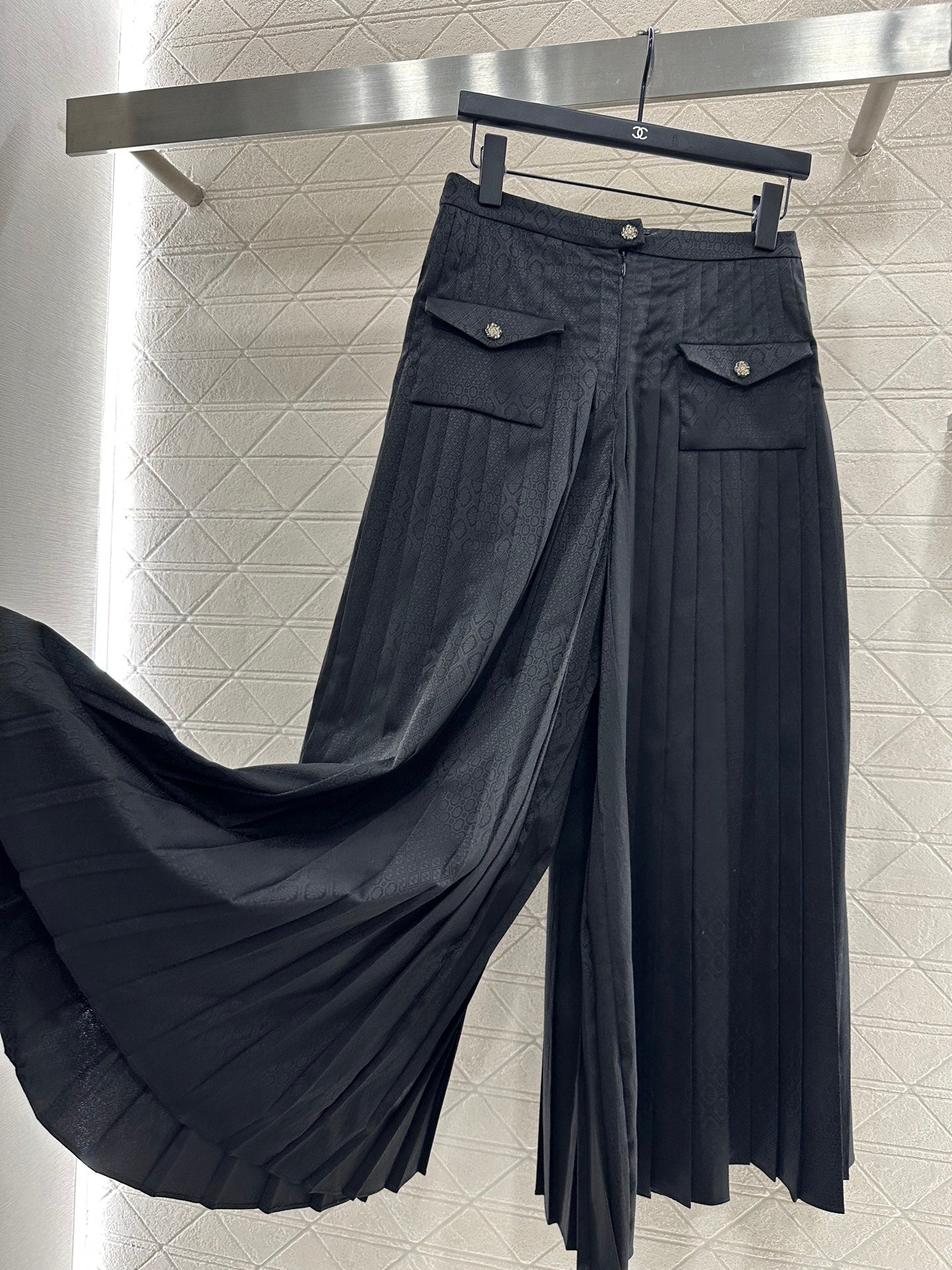 2025 New Arrival Long-sleeved shirt and culottes set