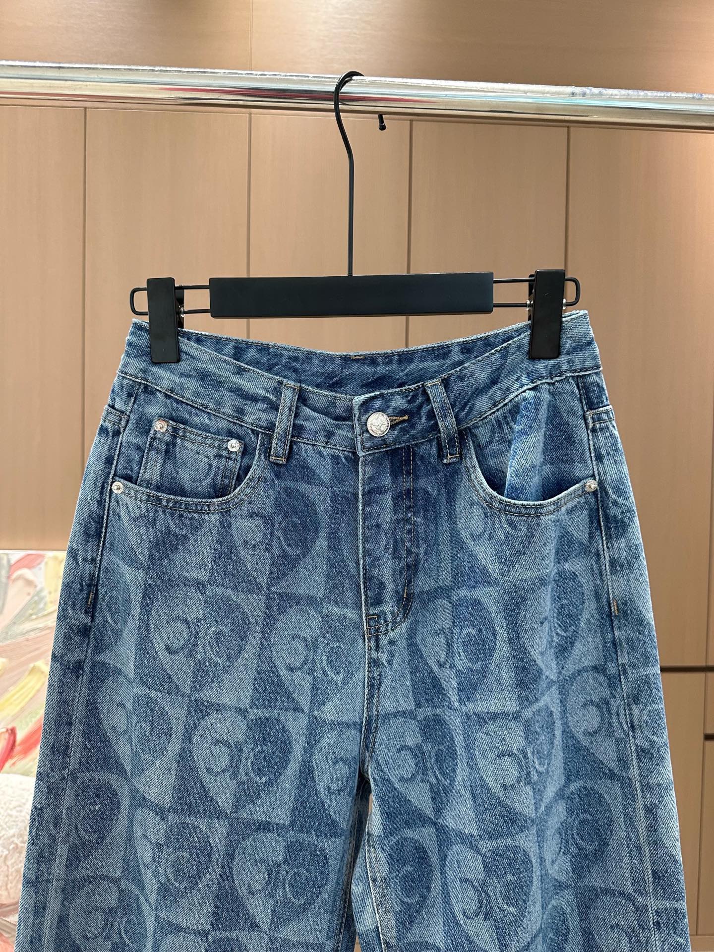 printed jeans