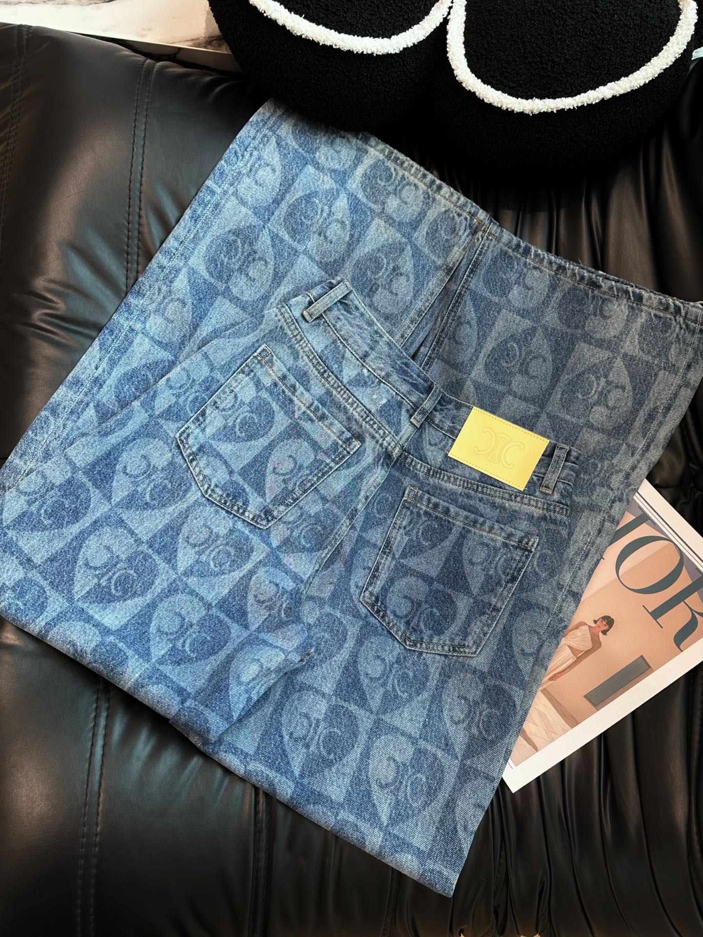 printed jeans
