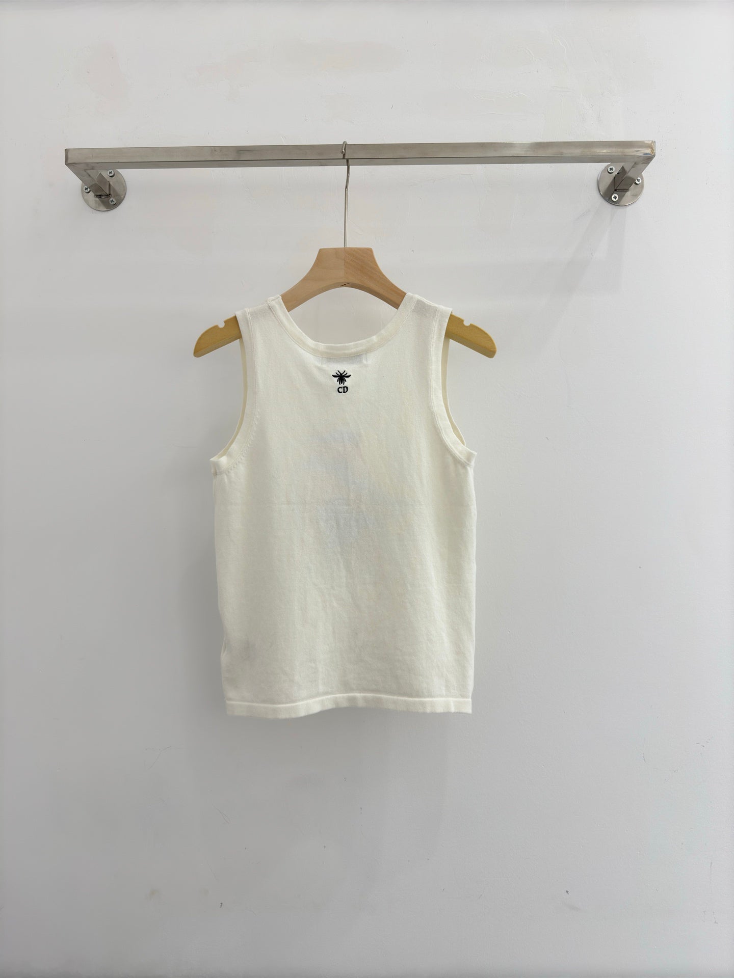 25fw Pearl sleeveless vest