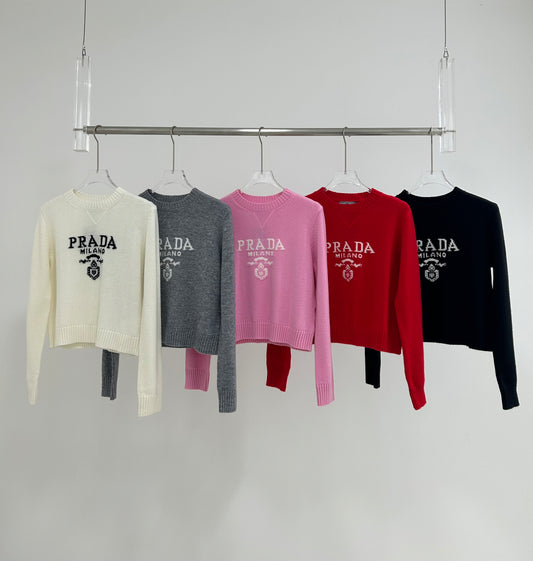 Wool short sweater