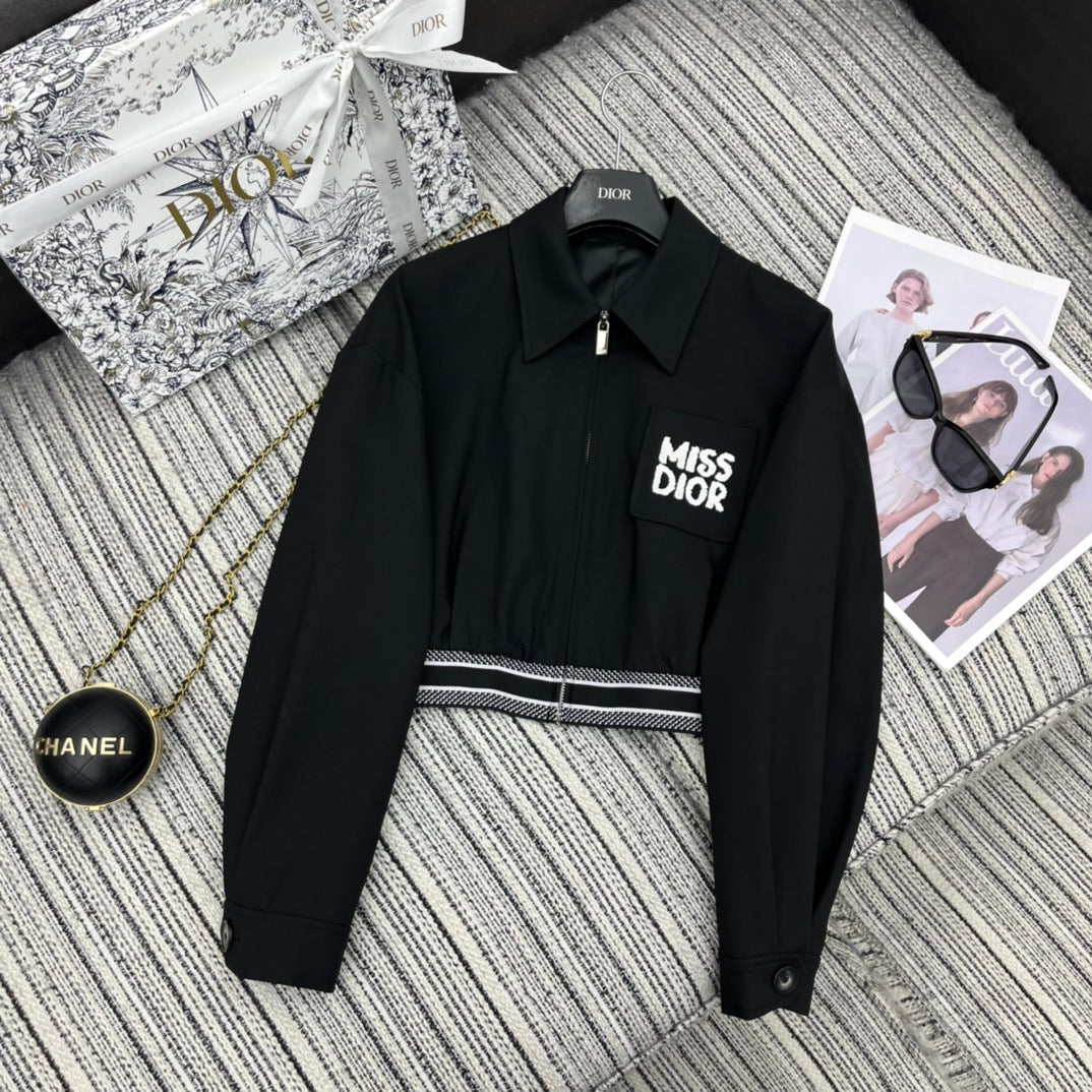 Lapel short jacket with letter web elastic waist pleated skirt suit