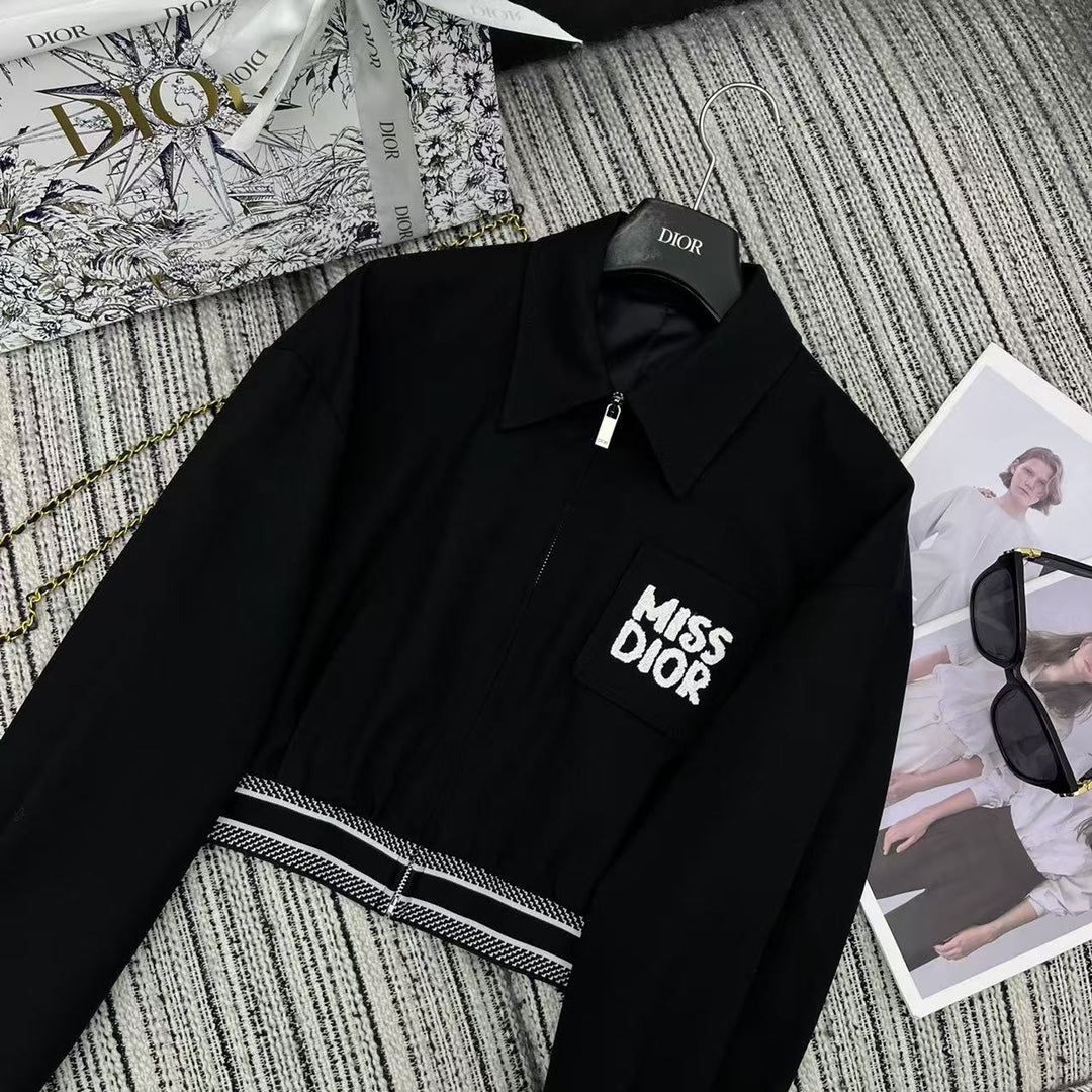 Lapel short jacket with letter web elastic waist pleated skirt suit