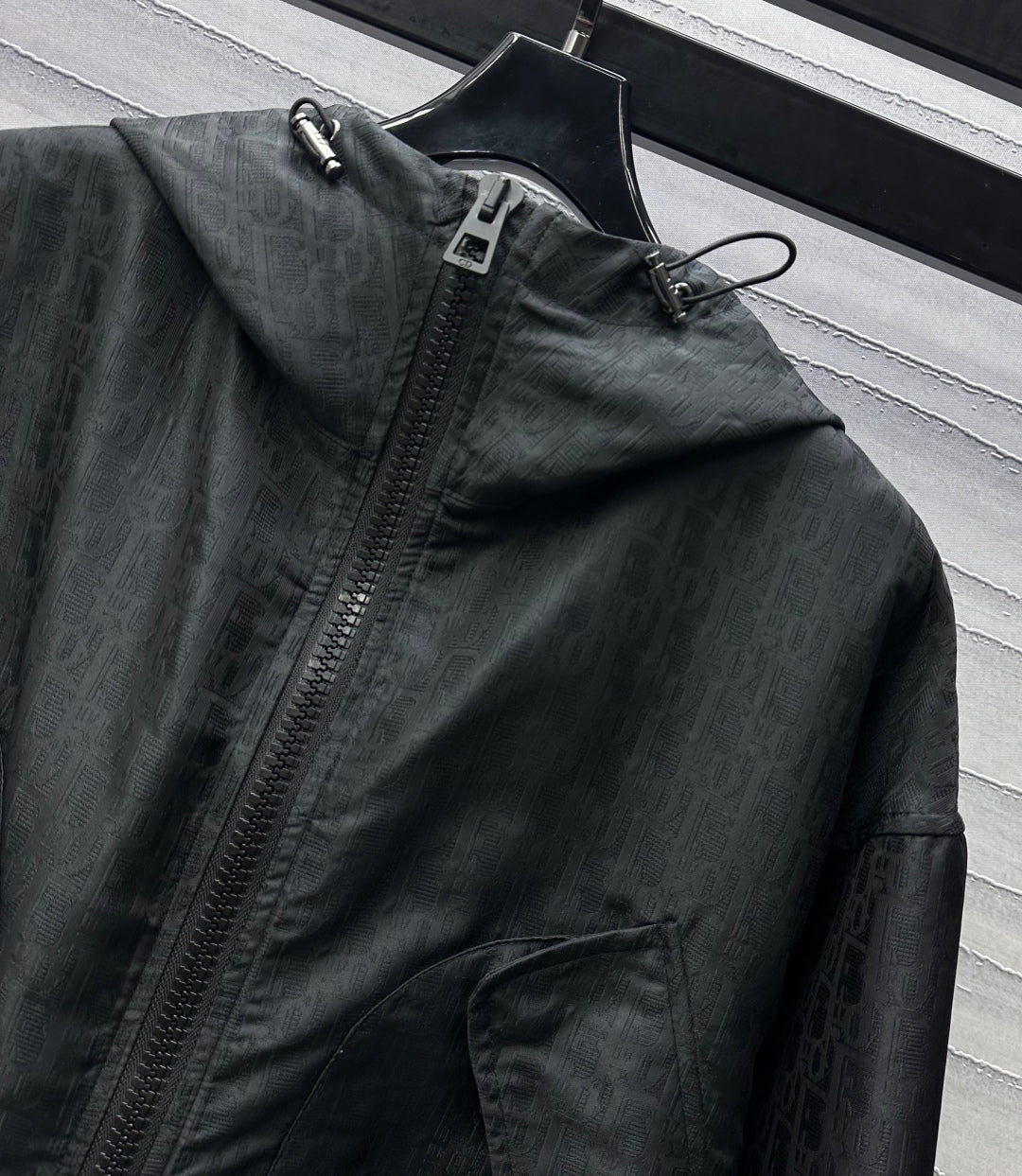 jacquard hooded storm jacket
