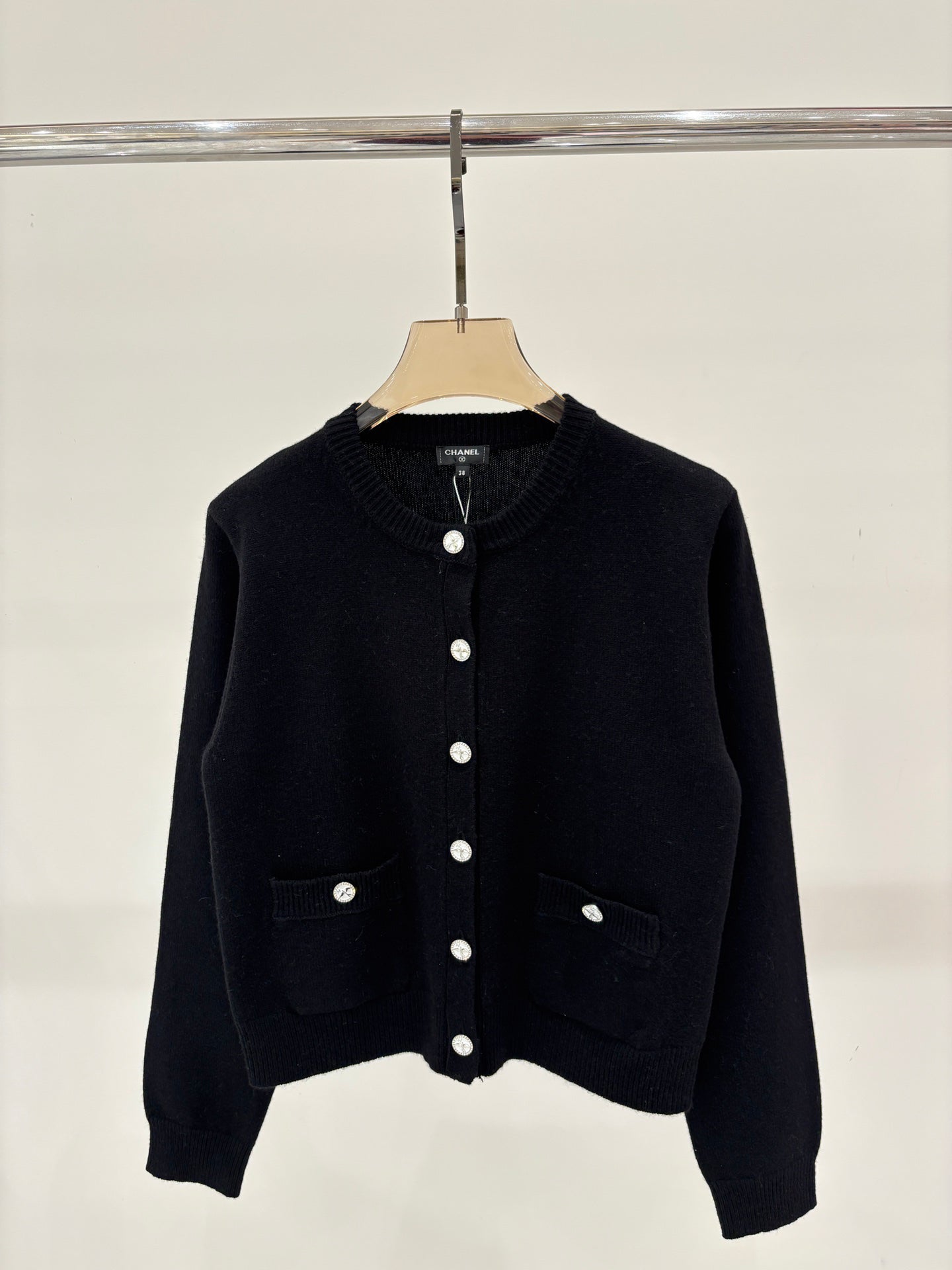 25 Cashmere cardigan