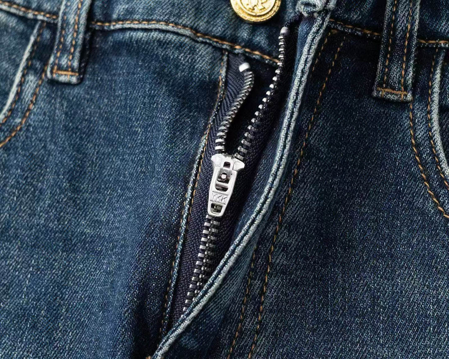 Latest single-breasted skinny jeans