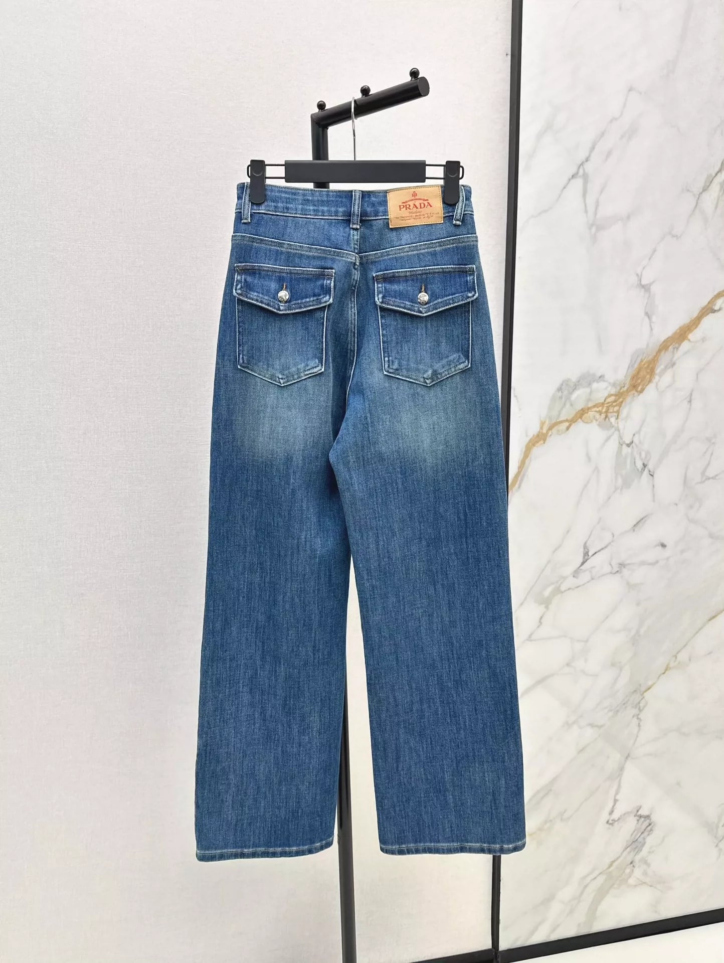 25fw Triangle logo straight leg jeans