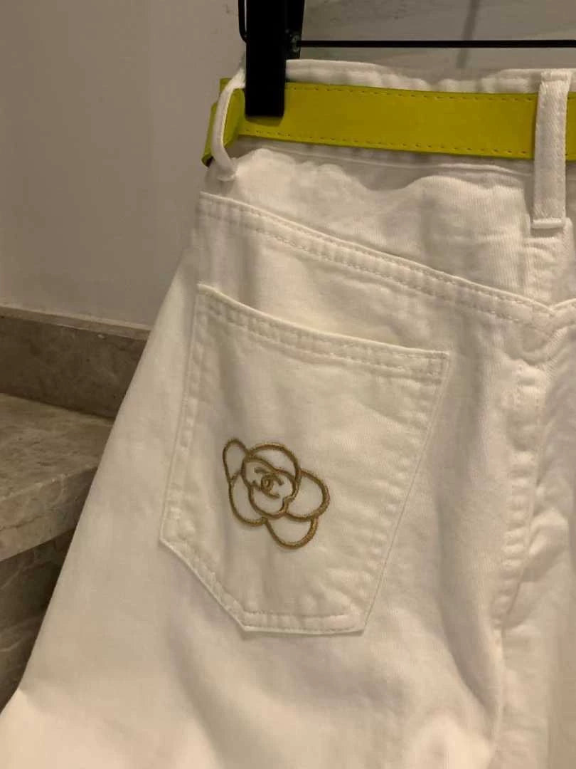 C 25 Little White Pants Denim Trousers