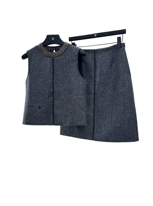 25fw Sleeveless top and skirt set