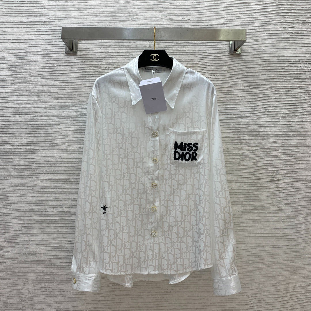 D 25  Lapel long sleeve shirt